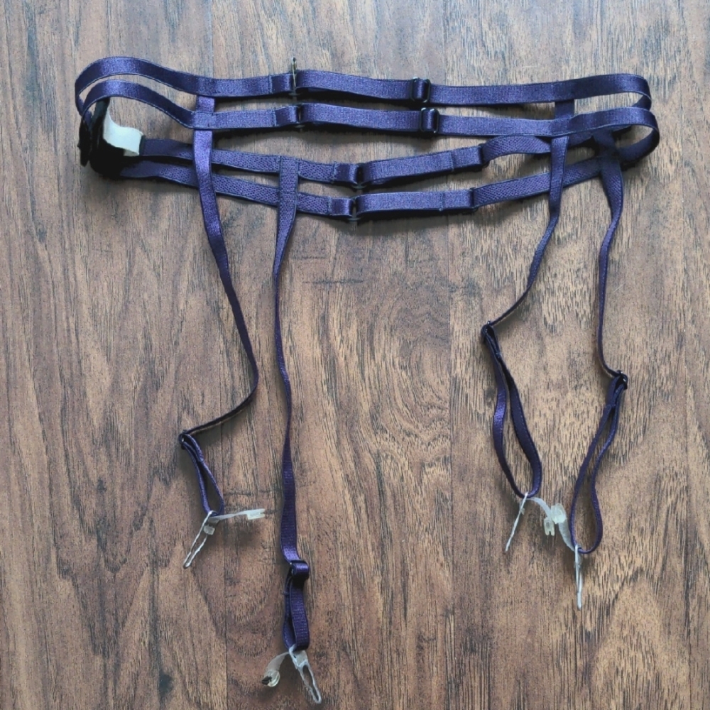 Adjustable Strappy Garter Belt